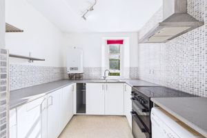 Kitchen- click for photo gallery